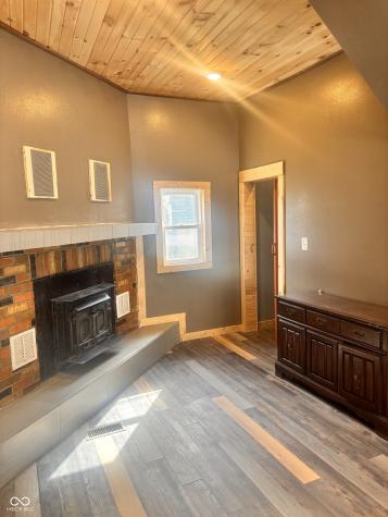 207 S Jackson Street Frankton IN 46044