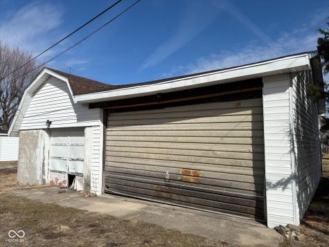 207 S Jackson Street Frankton IN 46044