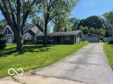 825 W Auman Drive Carmel IN 46032