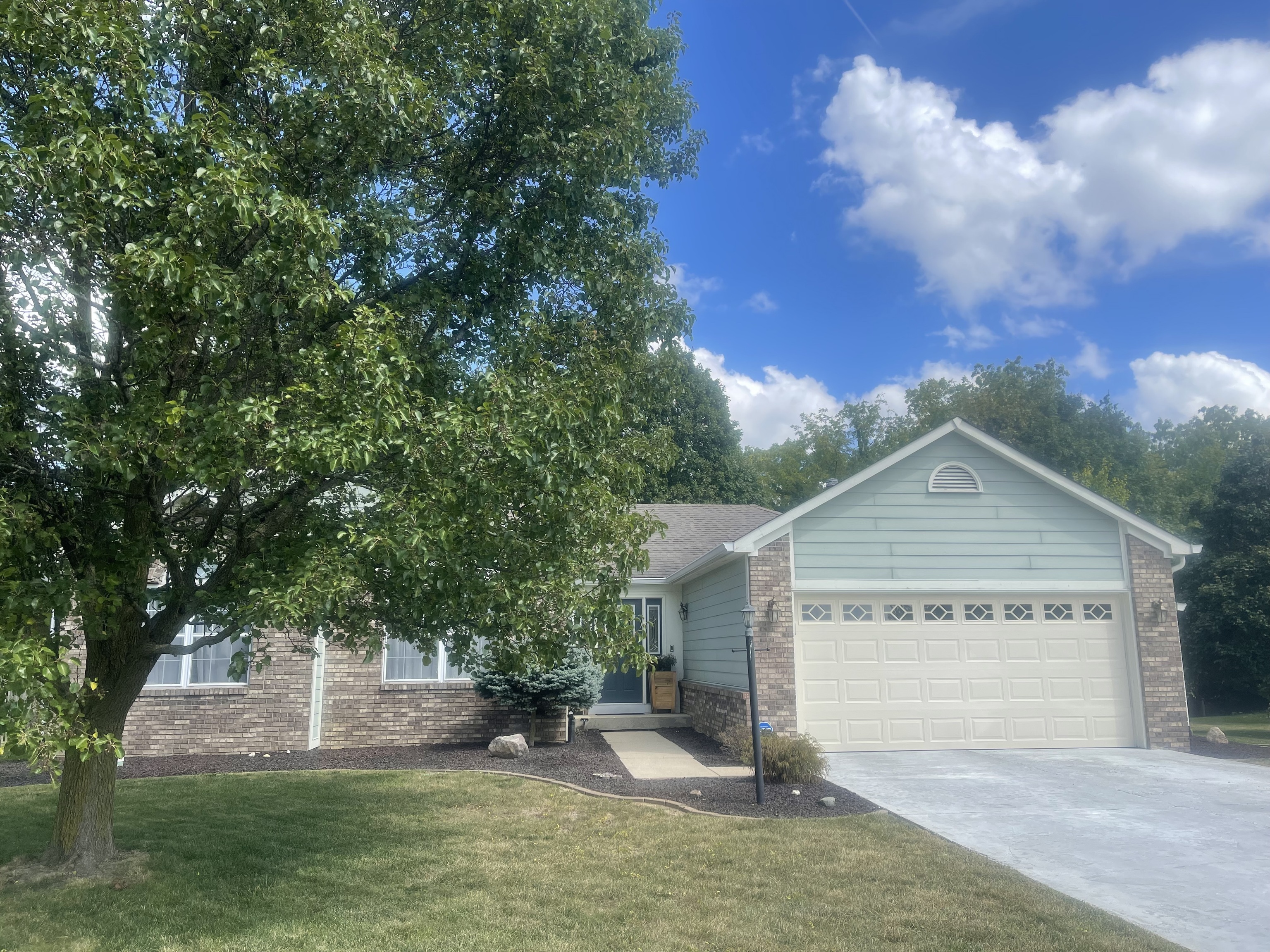 925 Harvest Ridge Drive Avon IN 46123
