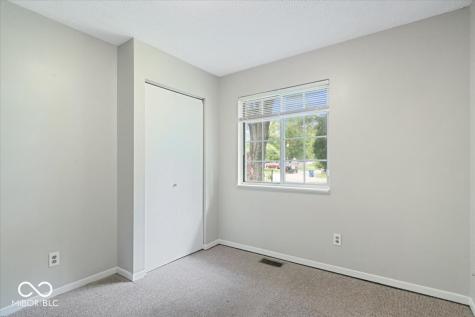 8529 New Field Court Indianapolis IN 46231
