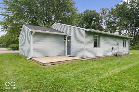 8529 New Field Court Indianapolis IN 46231