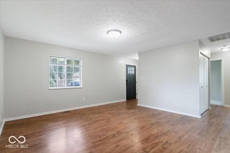 8529 New Field Court Indianapolis IN 46231