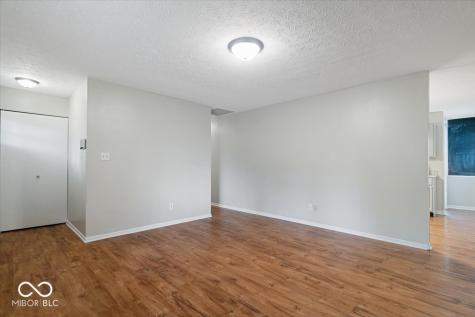 8529 New Field Court Indianapolis IN 46231