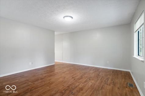 8529 New Field Court Indianapolis IN 46231