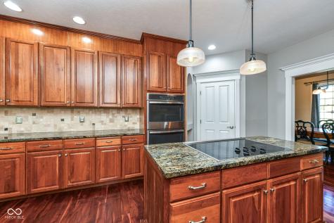1055 Bear Cub Drive Cicero IN 46034