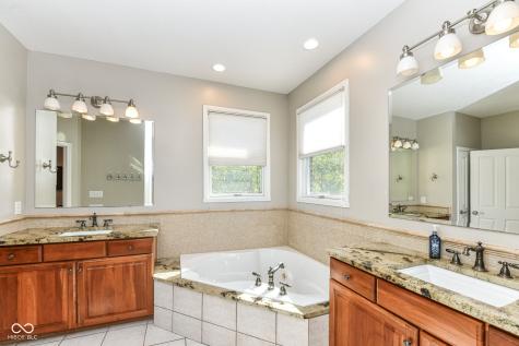 1055 Bear Cub Drive Cicero IN 46034
