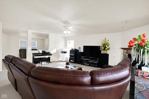 14733 Drayton Drive Noblesville IN 46062