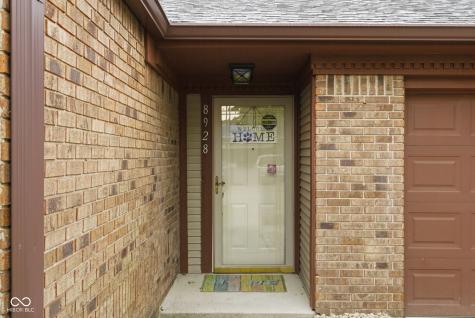 8928 Summer Walk Drive E Indianapolis IN 46227