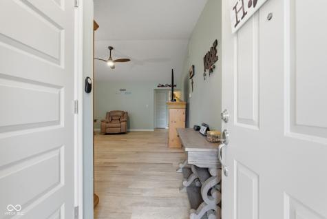 8928 Summer Walk Drive E Indianapolis IN 46227