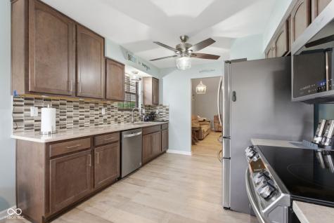 8928 Summer Walk Drive E Indianapolis IN 46227