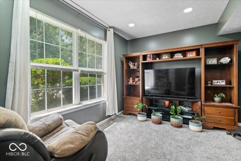 6611 Crestwell Lane Indianapolis IN 46268