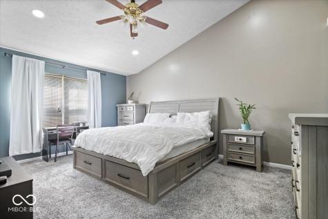 6611 Crestwell Lane Indianapolis IN 46268