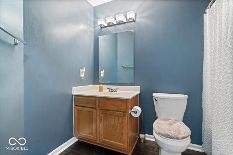 6611 Crestwell Lane Indianapolis IN 46268