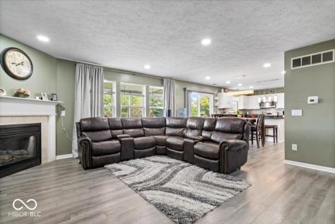 6611 Crestwell Lane Indianapolis IN 46268