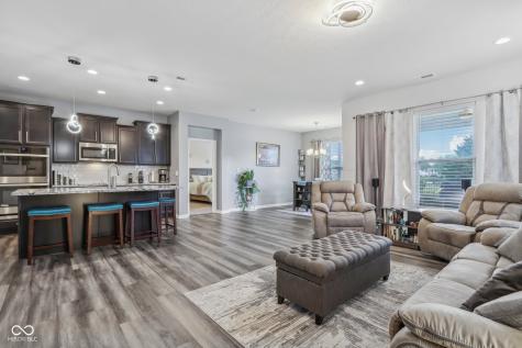 6042 Rockdell Drive Indianapolis IN 46237