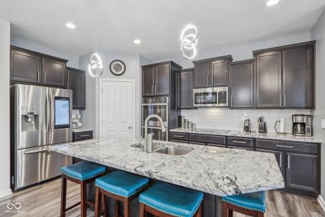6042 Rockdell Drive Indianapolis IN 46237