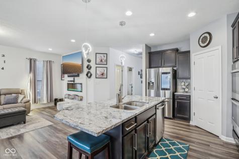 6042 Rockdell Drive Indianapolis IN 46237