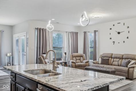 6042 Rockdell Drive Indianapolis IN 46237