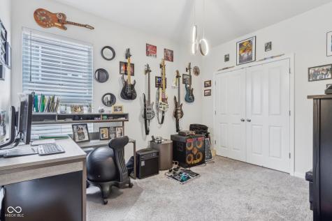 6042 Rockdell Drive Indianapolis IN 46237