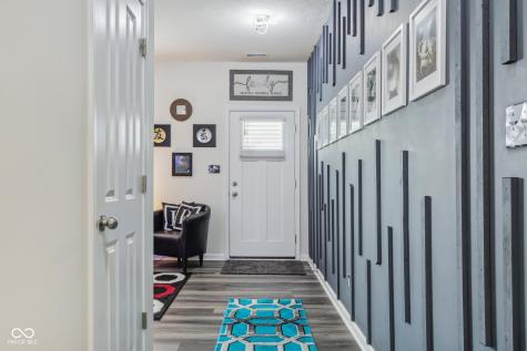 6042 Rockdell Drive Indianapolis IN 46237