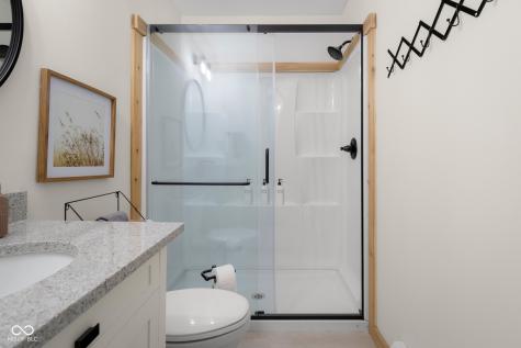 10128 S 700 W Columbus IN 47201
