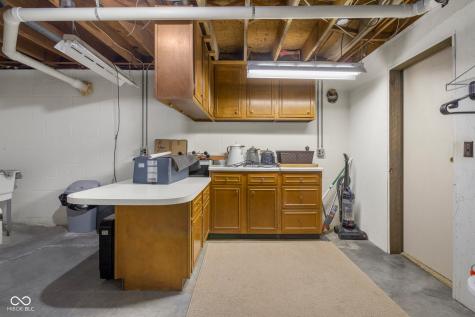 10128 S 700 W Columbus IN 47201