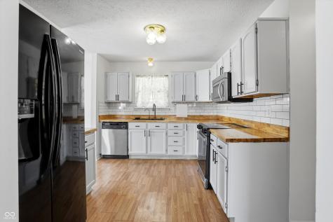 1882 Chatham Place Danville IN 46122