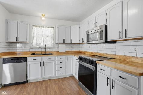 1882 Chatham Place Danville IN 46122