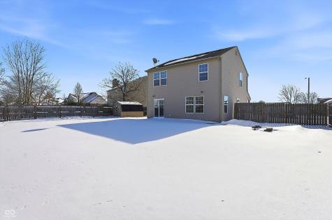 1882 Chatham Place Danville IN 46122