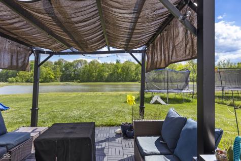 2101 Creek Bank Drive Columbus IN 47201
