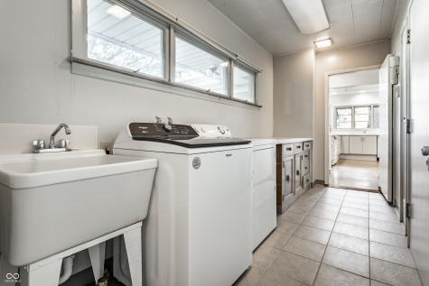 1207 Golden Hill Drive Indianapolis IN 46208