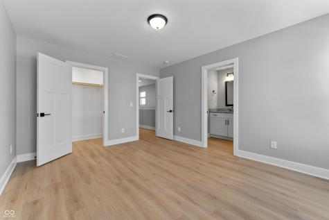221 N Beville Avenue Indianapolis IN 46201