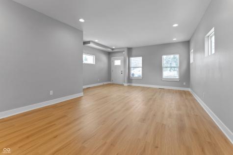 221 N Beville Avenue Indianapolis IN 46201