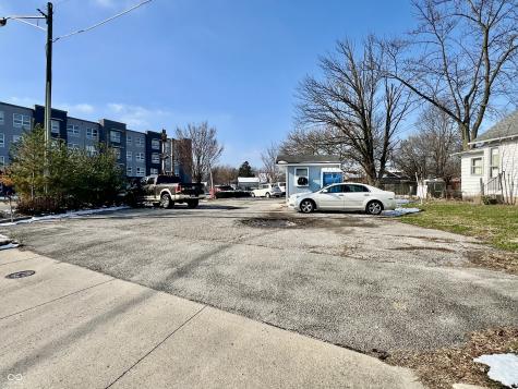 62 S Mapleton Street Columbus IN 47201