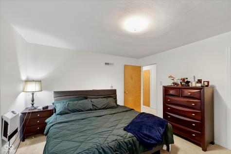 1921 E 10th Street Anderson IN 46012