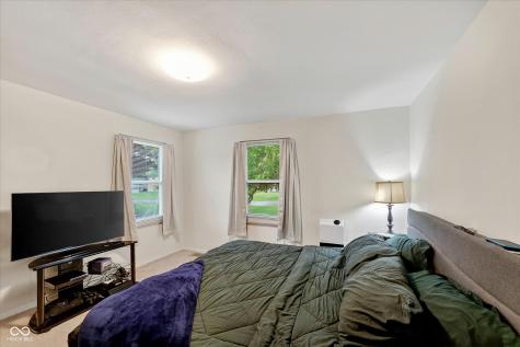 1921 E 10th Street Anderson IN 46012