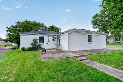 1921 E 10th Street Anderson IN 46012