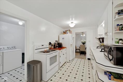 1921 E 10th Street Anderson IN 46012