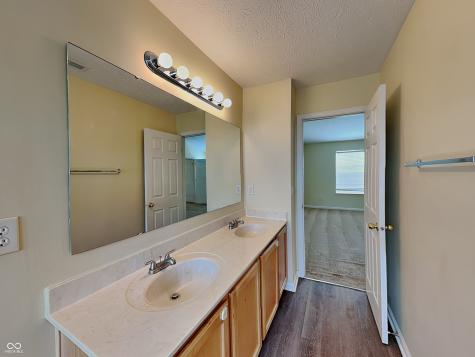 12272 Carriage Stone Drive Fishers IN 46037