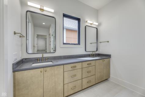 8694 Morgan Drive Fishers IN 46038