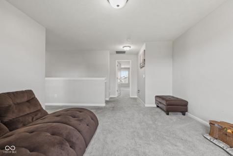 9133 Thames Drive Avon IN 46123