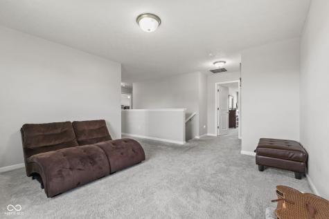 9133 Thames Drive Avon IN 46123