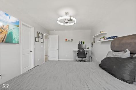 9133 Thames Drive Avon IN 46123