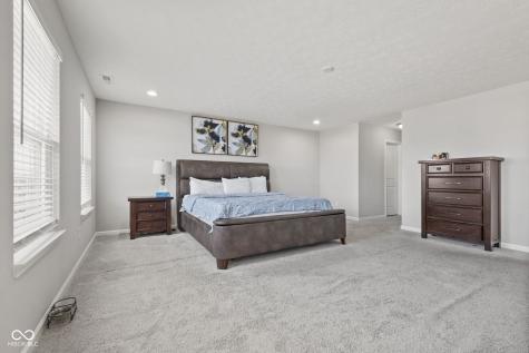 9133 Thames Drive Avon IN 46123