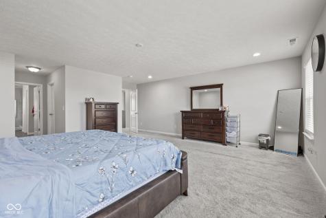 9133 Thames Drive Avon IN 46123