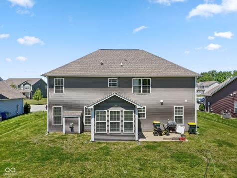 9133 Thames Drive Avon IN 46123