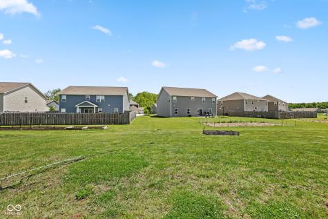 9133 Thames Drive Avon IN 46123