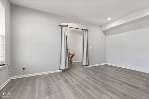 9133 Thames Drive Avon IN 46123