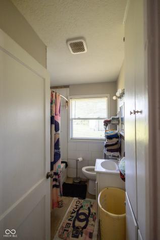 8039 Harrison Drive Lawrence IN 46226